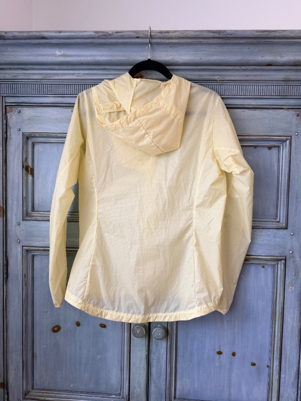 Patagonia Women's Houdini Jacket in Buttercup Yellow Size M - Picture 9 of 10